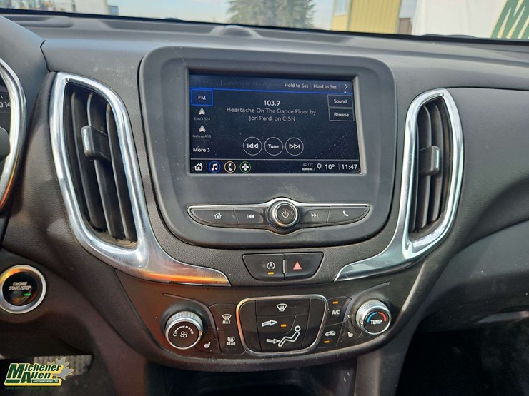 2022-chevrolet-equinox-image-18
