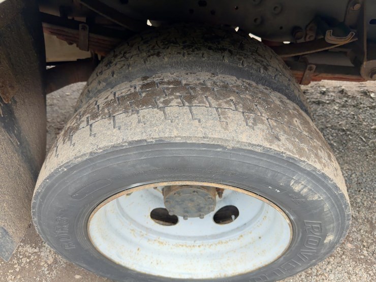 2016-ford-f550-xl-image-9