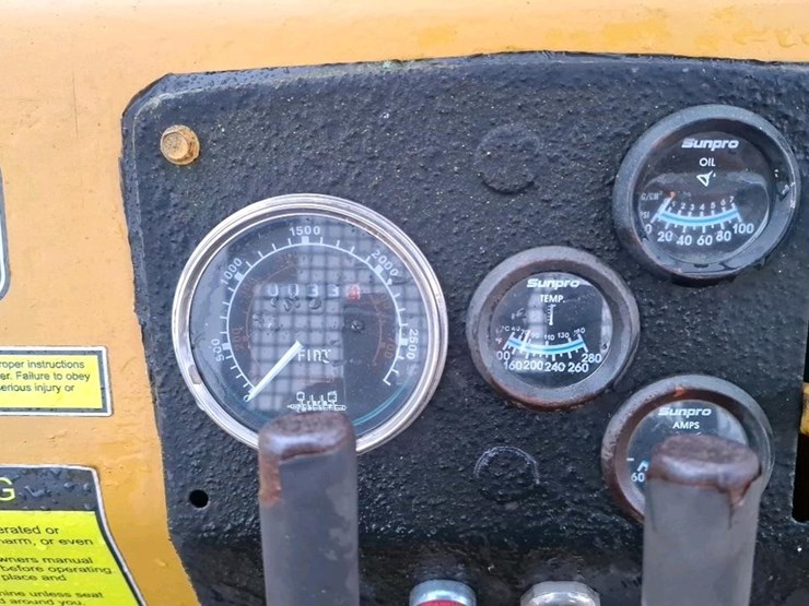 deere-350b-image-12