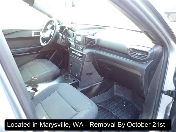 2020-ford-explorer-image-2