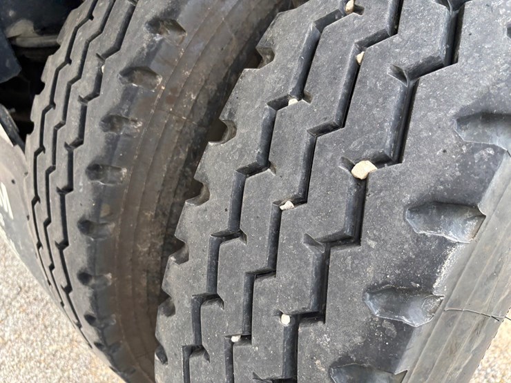 2025-axle-end-dump-image-86