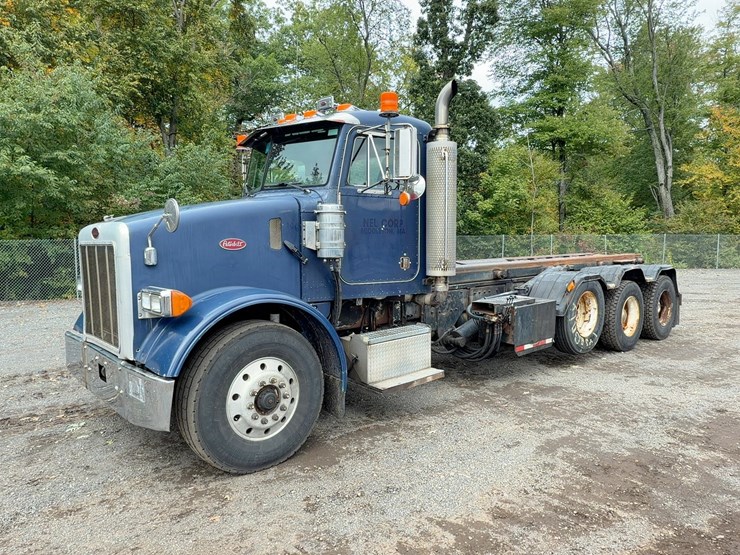 2004-peterbilt-357-image-1