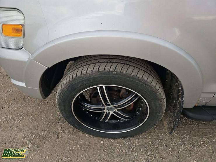 2007-ford-explorer-sport-trac-image-9