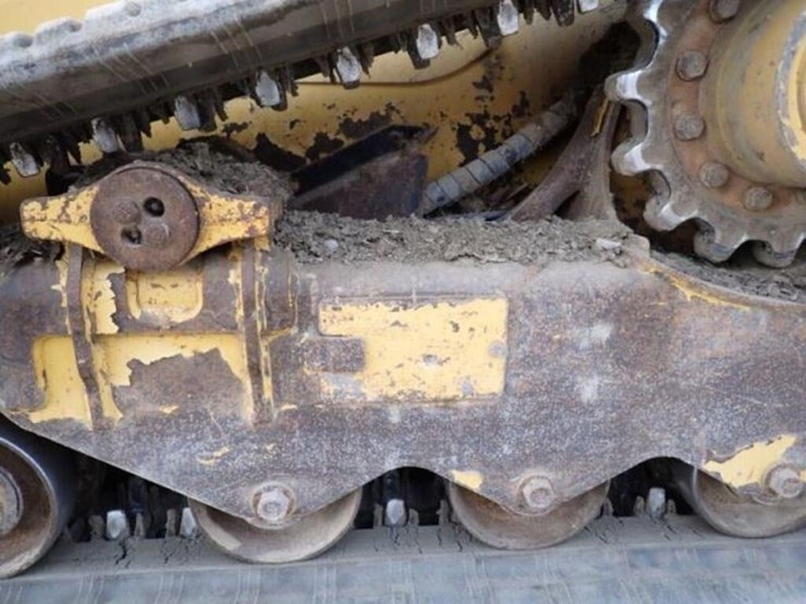 2019-caterpillar-259d-image-38