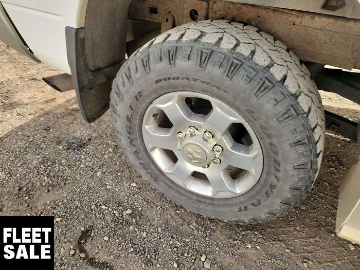 2016-ram-2500-slt-image-25