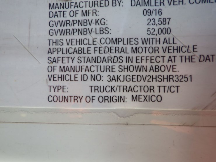 2017-freightliner-cascadia-116-image-23
