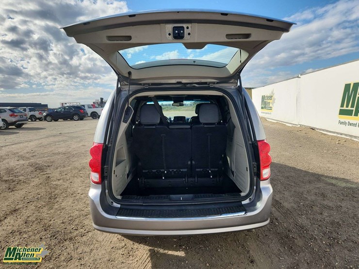 2014-dodge-grand-caravan-se-image-16