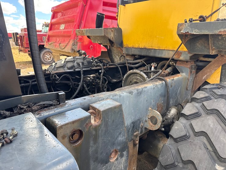 komatsu-wa320-image-33