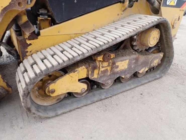 2019-caterpillar-259d-image-34