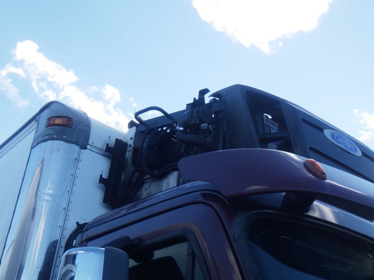 2018-freightliner-cascadia-113-image-4