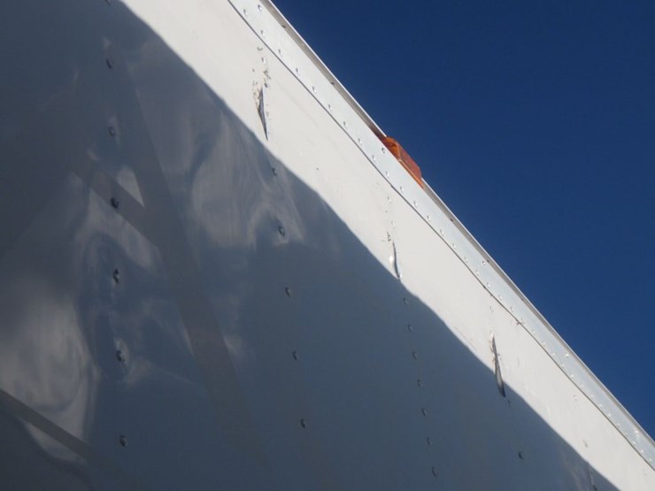 2017-freightliner-cascadia-113-image-14