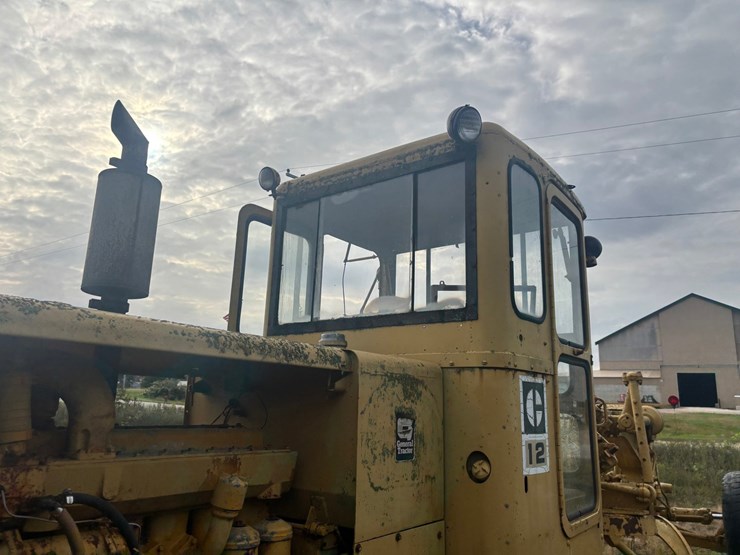 caterpillar-12-image-15
