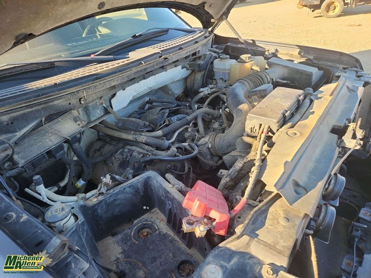 2011-ford-f150-image-38