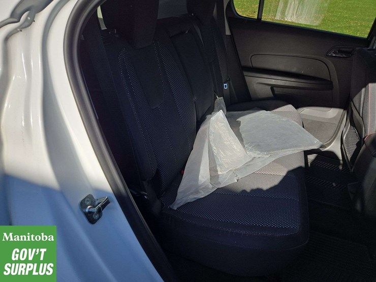 2015-chevrolet-equinox-image-23