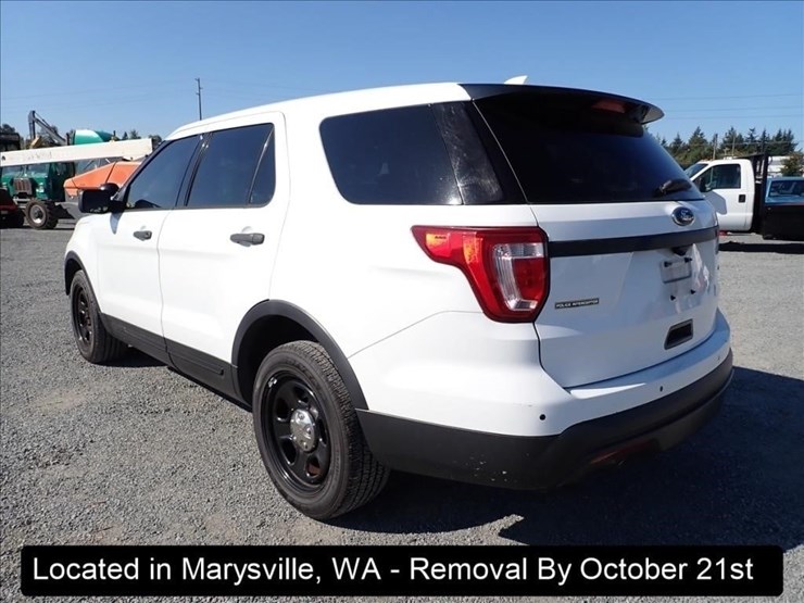 2016-ford-explorer-image-14