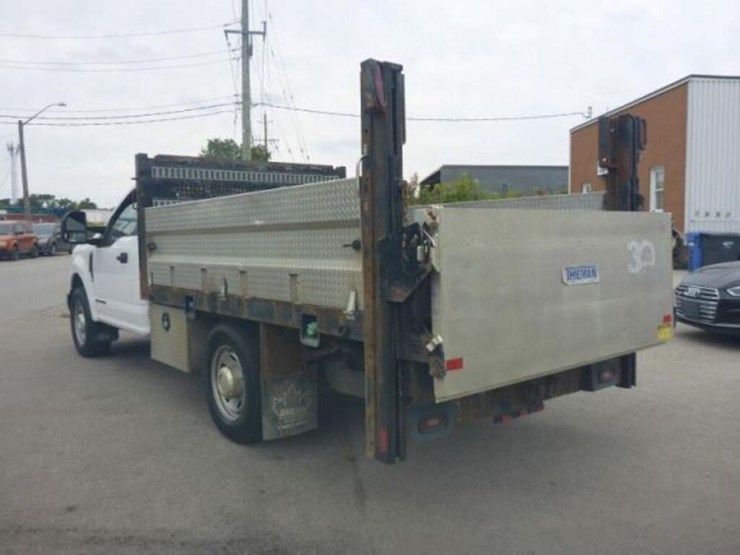 2019-ford-f350-xl-image-5