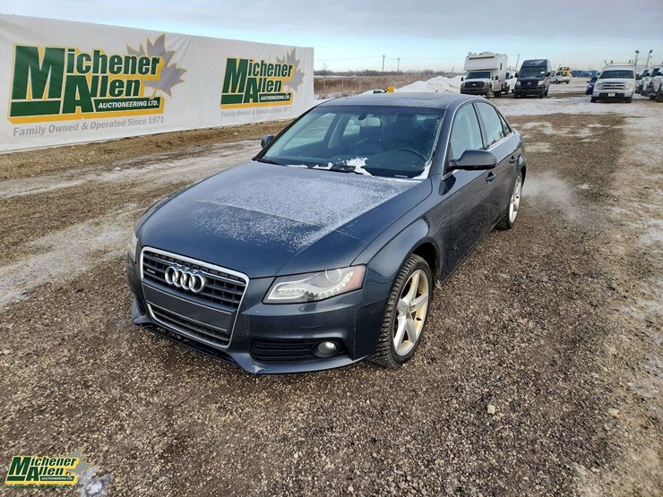 2011-audi-a4-2.0-t-quattro-image-1