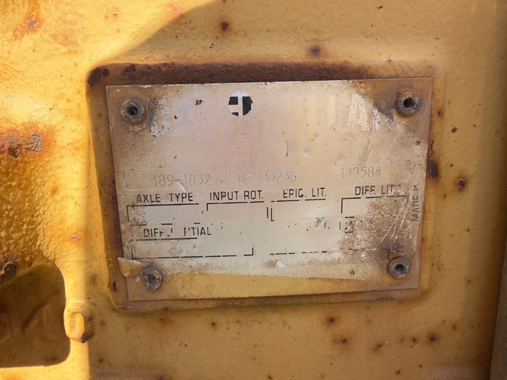 caterpillar-th360b-image-99