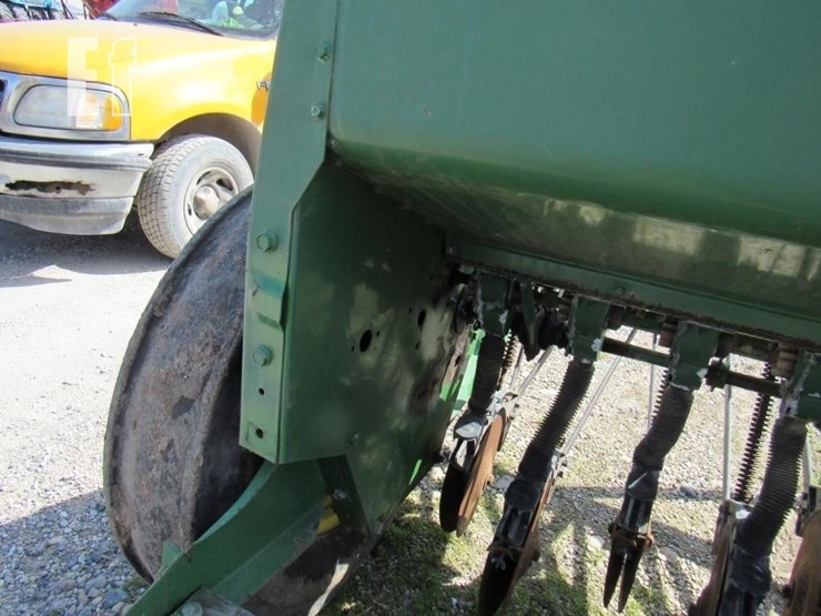 john-deere-8300-image-12