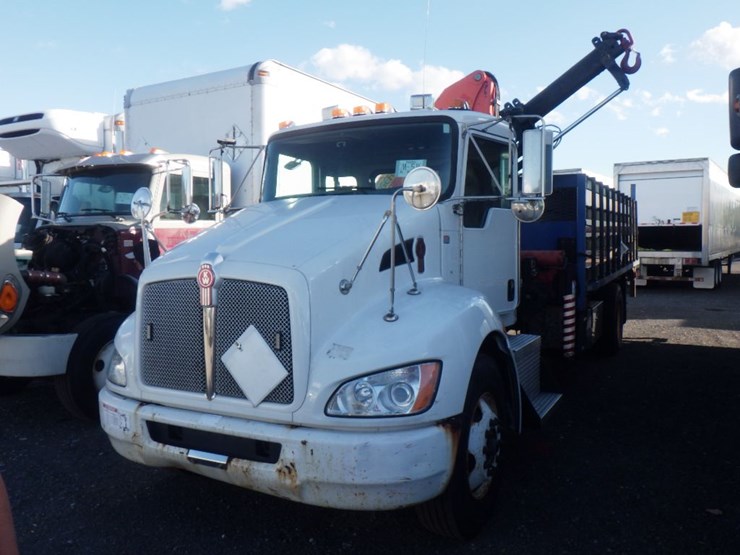 2014-kenworth-t370-image-1