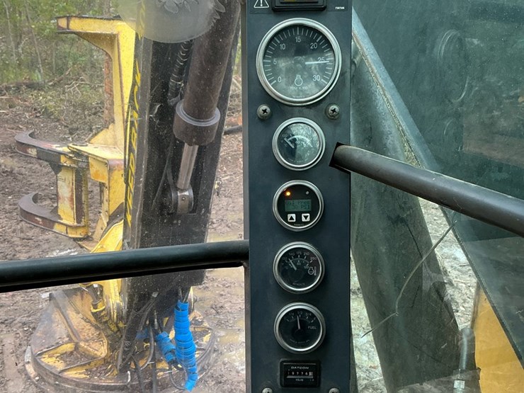 2008-deere-753g-image-11