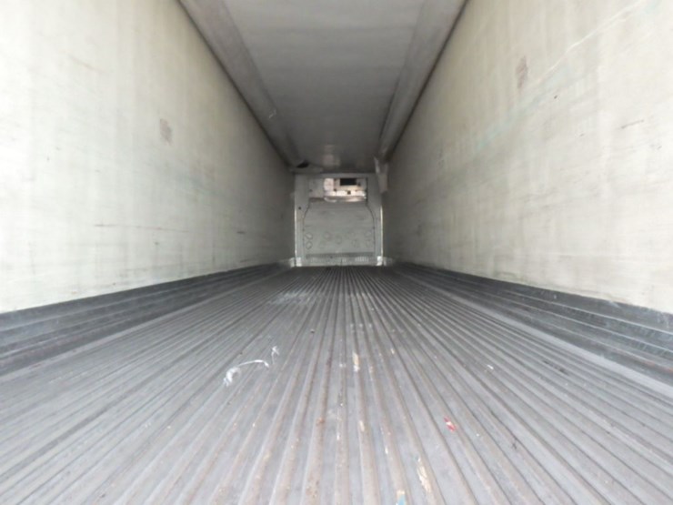 2012-utility-3000r-image-13