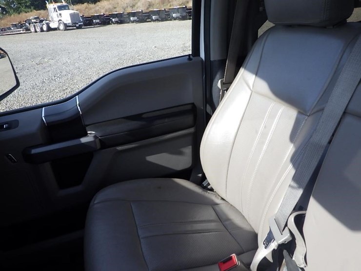 2020-ford-6-image-31