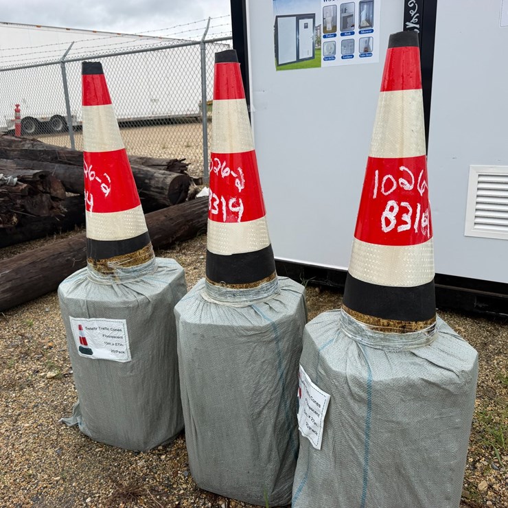 #8314 • Safety Traffic Cones Fluorescent