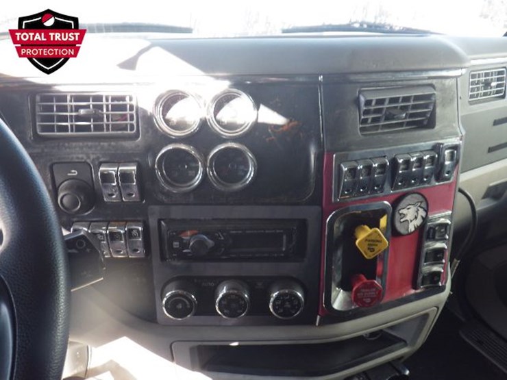 2019-peterbilt-579-image-19
