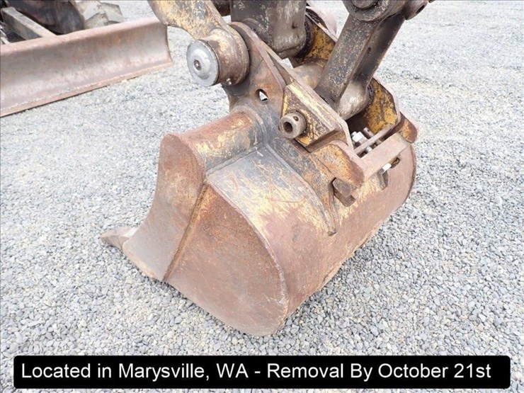 2016-deere-35g-image-26