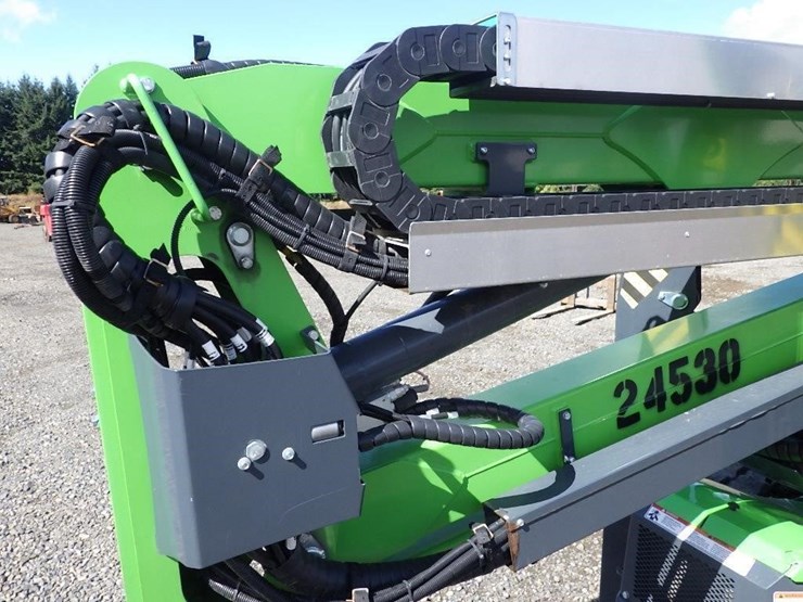2021-leguan-190-56'-articulating-spider-lift-image-10