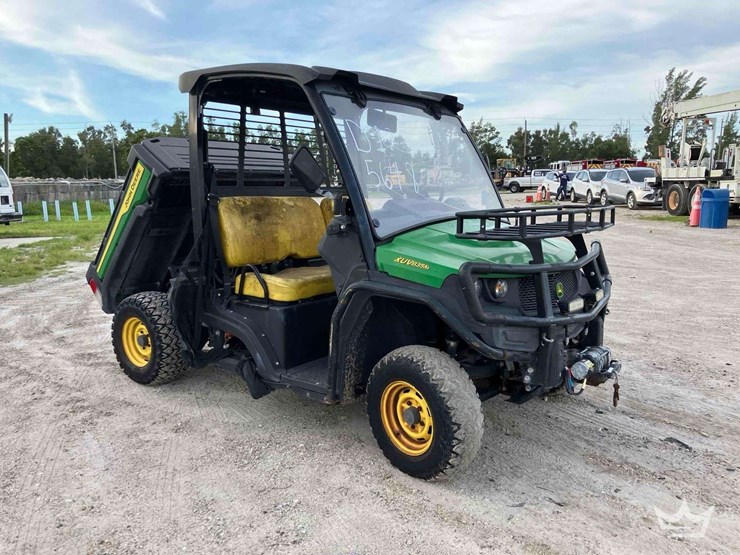 john-deere-gator-image-2