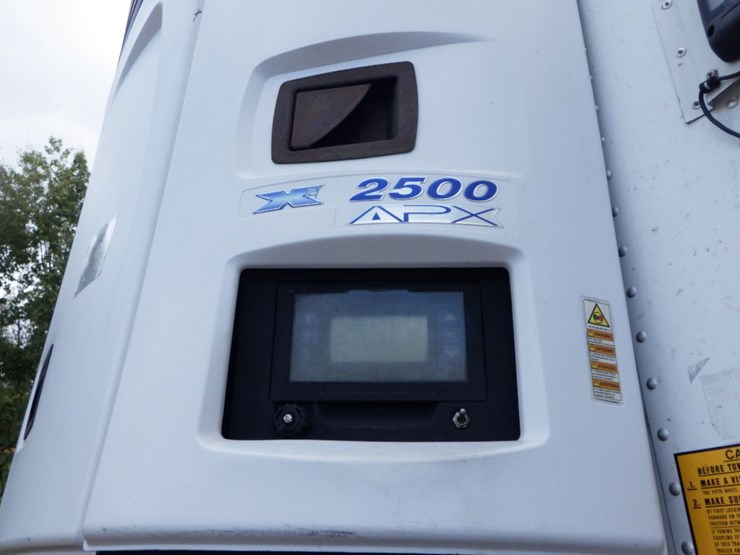 2014-utility-3000r-image-32