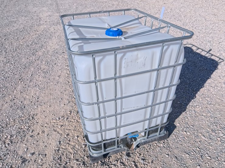 #2062-•-326-gallon-food-grade-water-tote-image-1