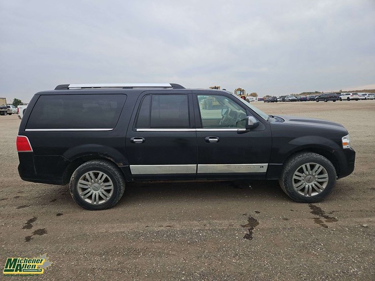 2008-lincoln-navigator-l-image-7