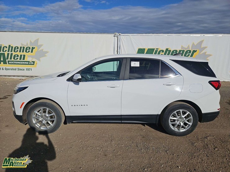 2022-chevrolet-equinox-image-8