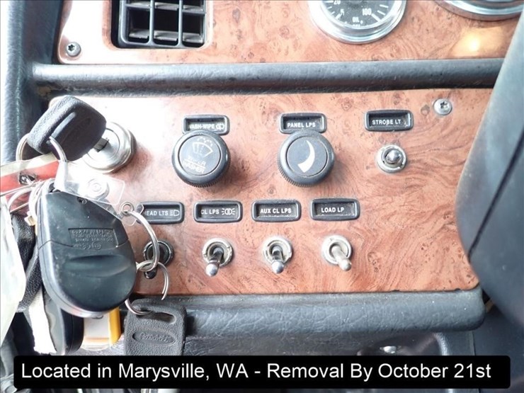 2005-peterbilt-379-image-83