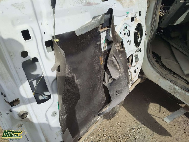 2011-ford-f550-image-14