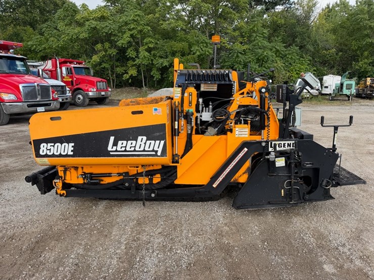 2023-leeboy-8500e-image-4