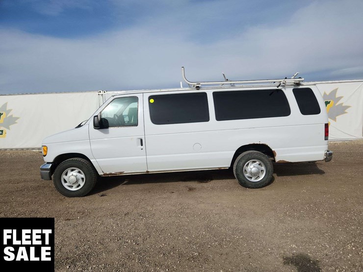 2003-ford-cargo-image-18