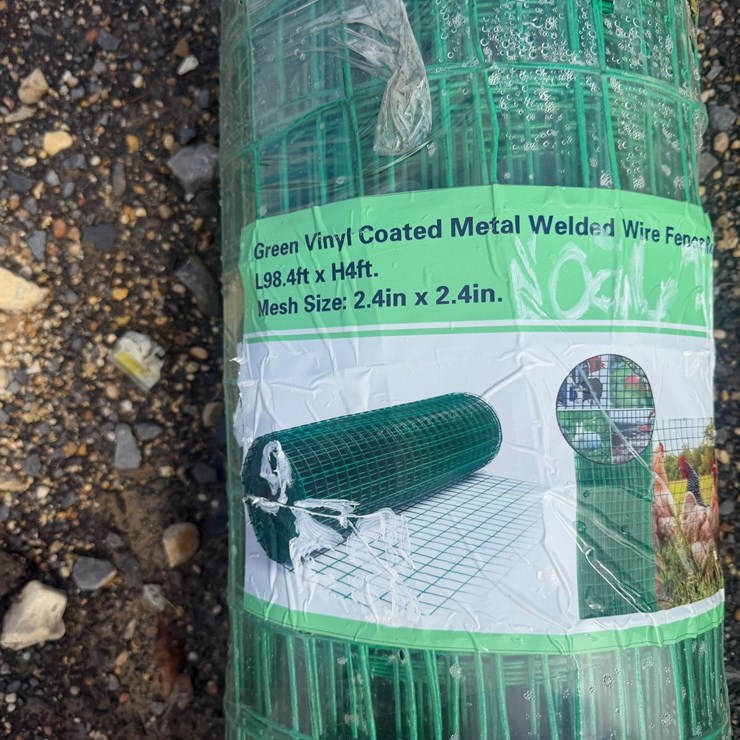 #8324 • Green Vinyl Coated Lawn Fence