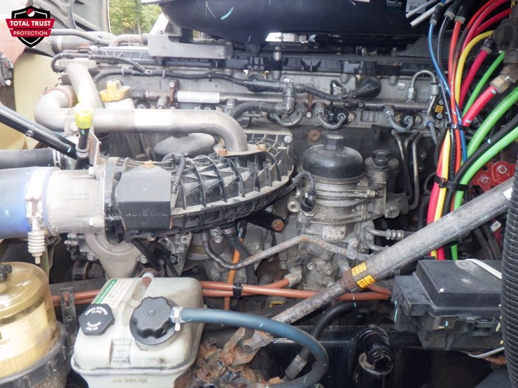 2020-freightliner-cascadia-125-image-15