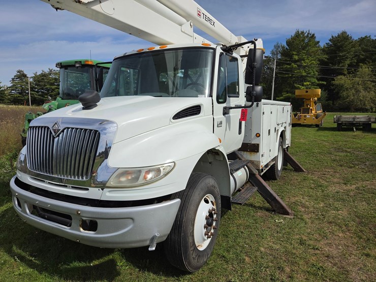 2007-international-durastar-4400-image-9