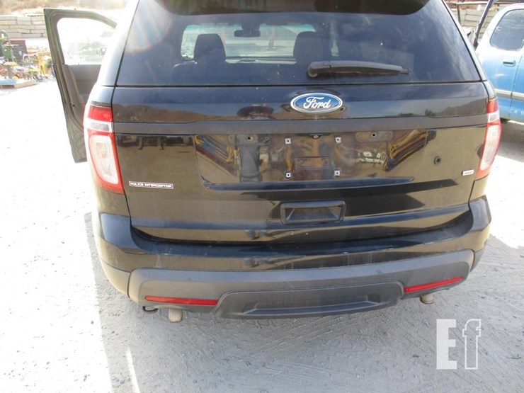 2014-ford-explorer-image-15