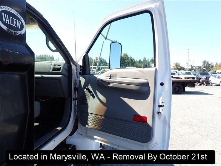 2005-ford-f650-image-8