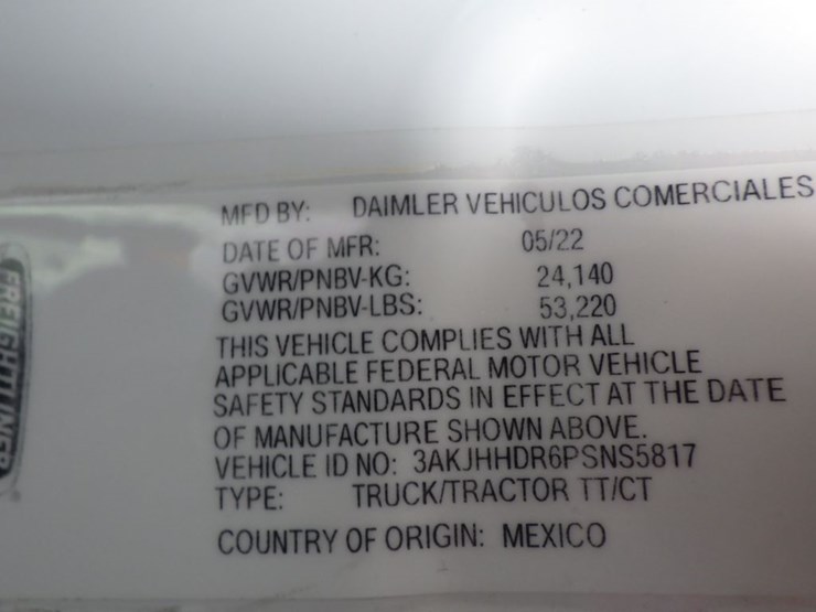 2023-freightliner-cascadia-126-image-21