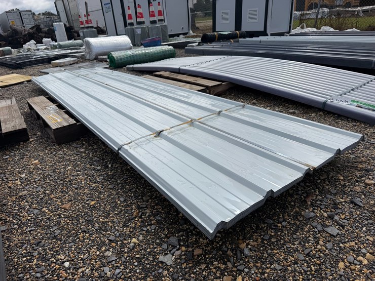 #8370-•-appears-unused-white-metal-roof-panels-image-2