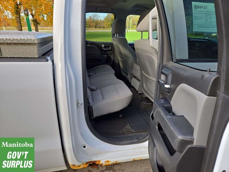 2015-chevrolet-silverado-1500-image-26