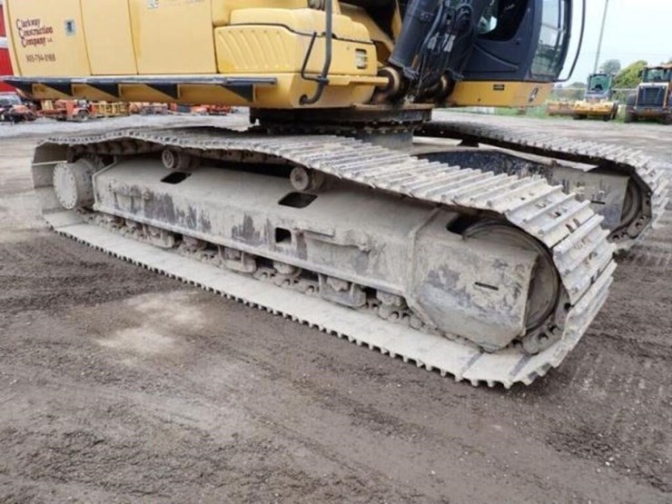 2012-deere-350g-lc-image-57