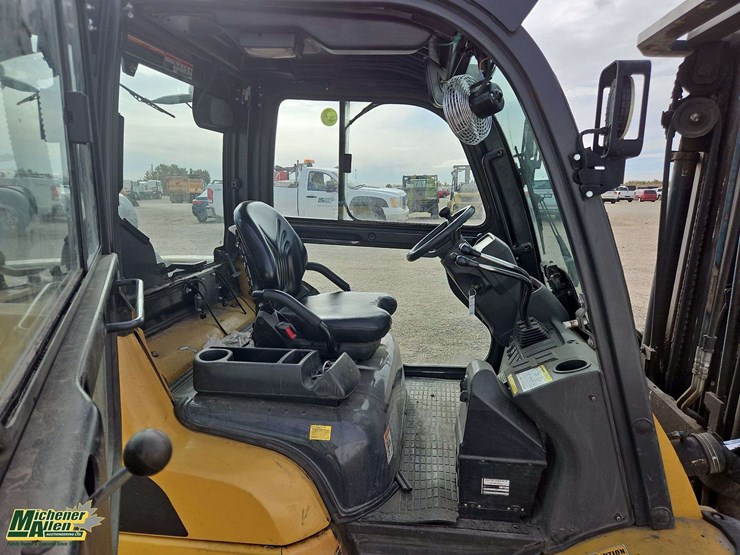 2020-caterpillar-gp45n1-image-24
